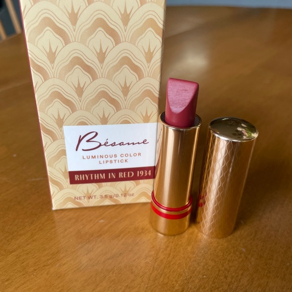 Besame Cosmetics Rythm In Red lipstick - NIB - Picture 2 of 4